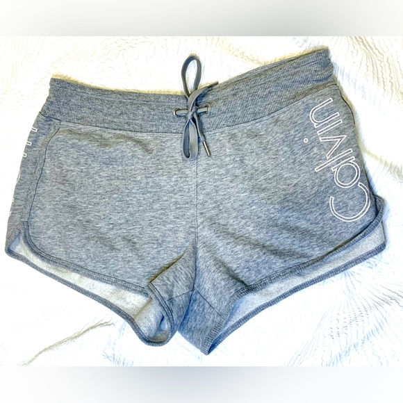 Calvin Klein Shorts - Picture 2 of 4